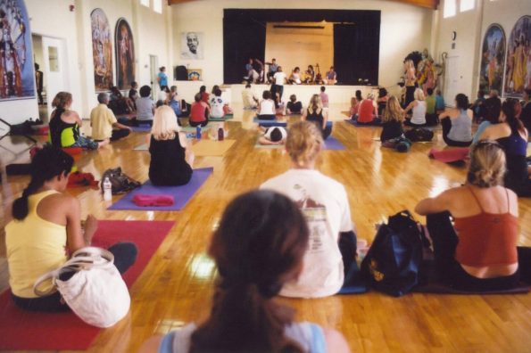 Group of people taking yoga sessions | Santosh Yoga Institute in Salt Lake City, UT