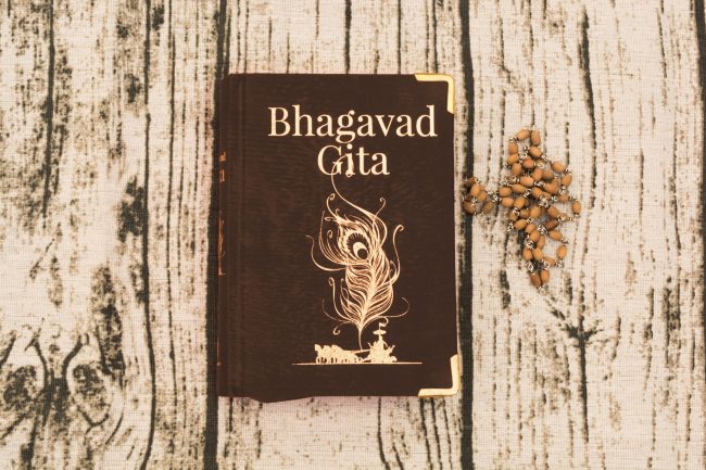Bhagavad Gita | Santosh Yoga Institute in Salt Lake City, UT