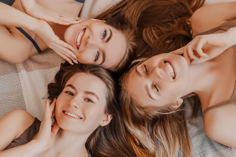 Pretty clear skin of three young women in Salt Lake City, UT | Santosh Yoga Institute